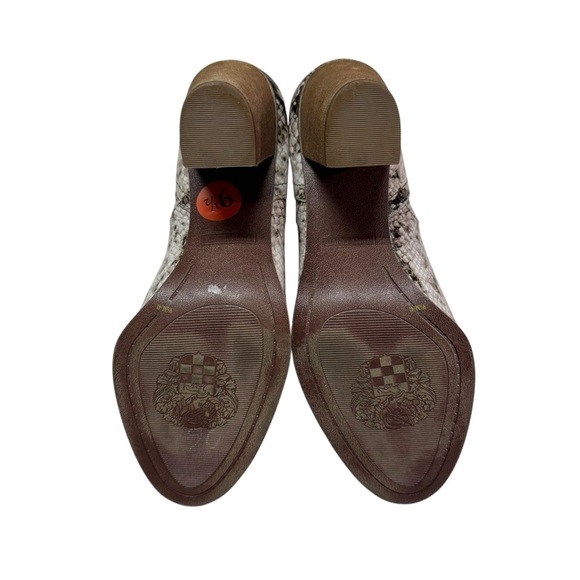 Vince Camuto Famhida Womens Leather Slip On Ankle Boots size 9.5M - Picture 8 of 8